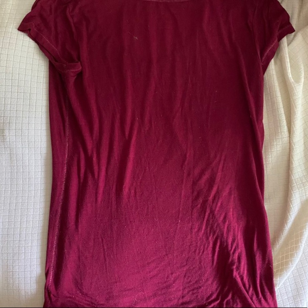 American eagle maroon / burgundy soft v neck sz S - Picture 4 of 4
